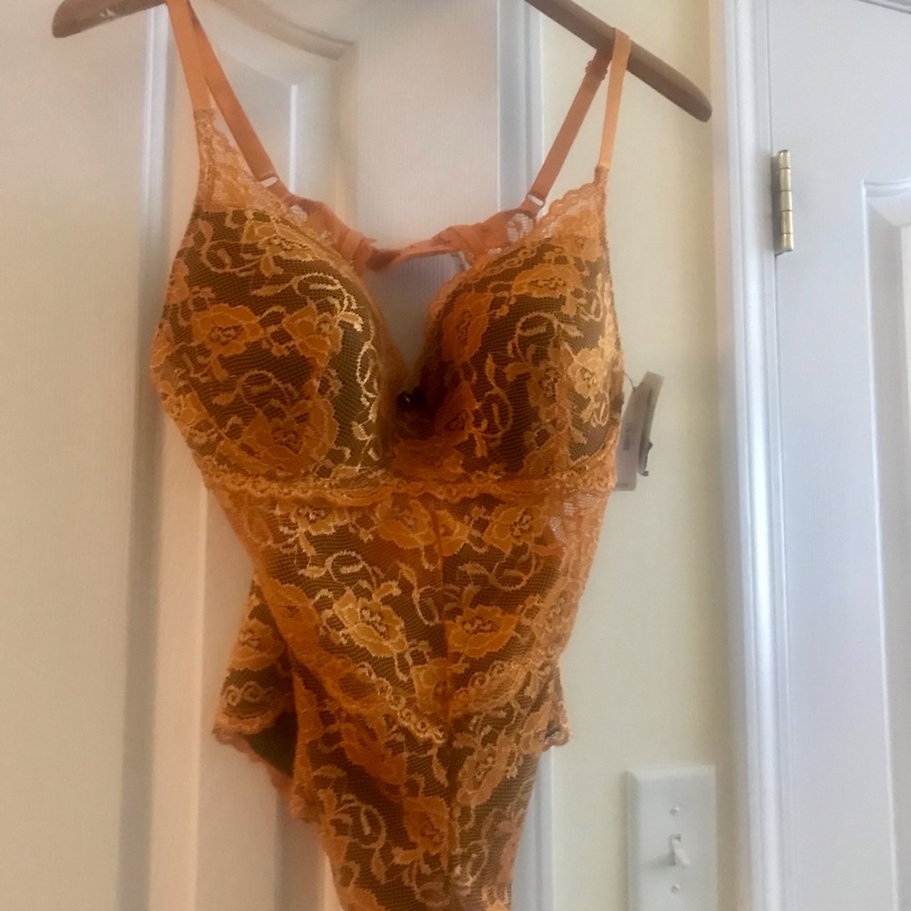 Desert sun/black French Affair  pushup body suit. Size 1X